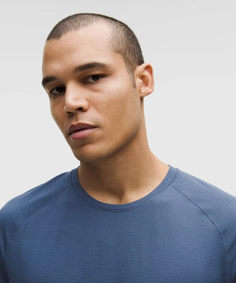 License to Train Short-Sleeve Shirt | Men's Short Sleeve Shirts & Tee's