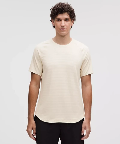 License to Train Short-Sleeve Shirt | Men's Short Sleeve Shirts & Tee's