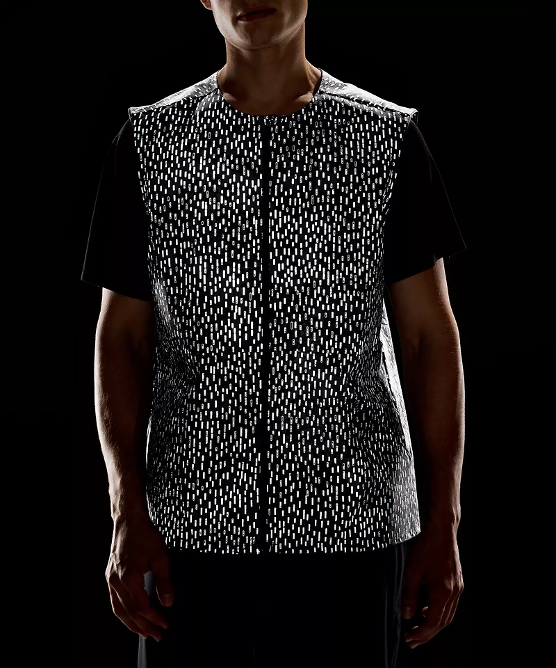 Lightweight Reflective Running Vest | Men's Coats & Jackets
