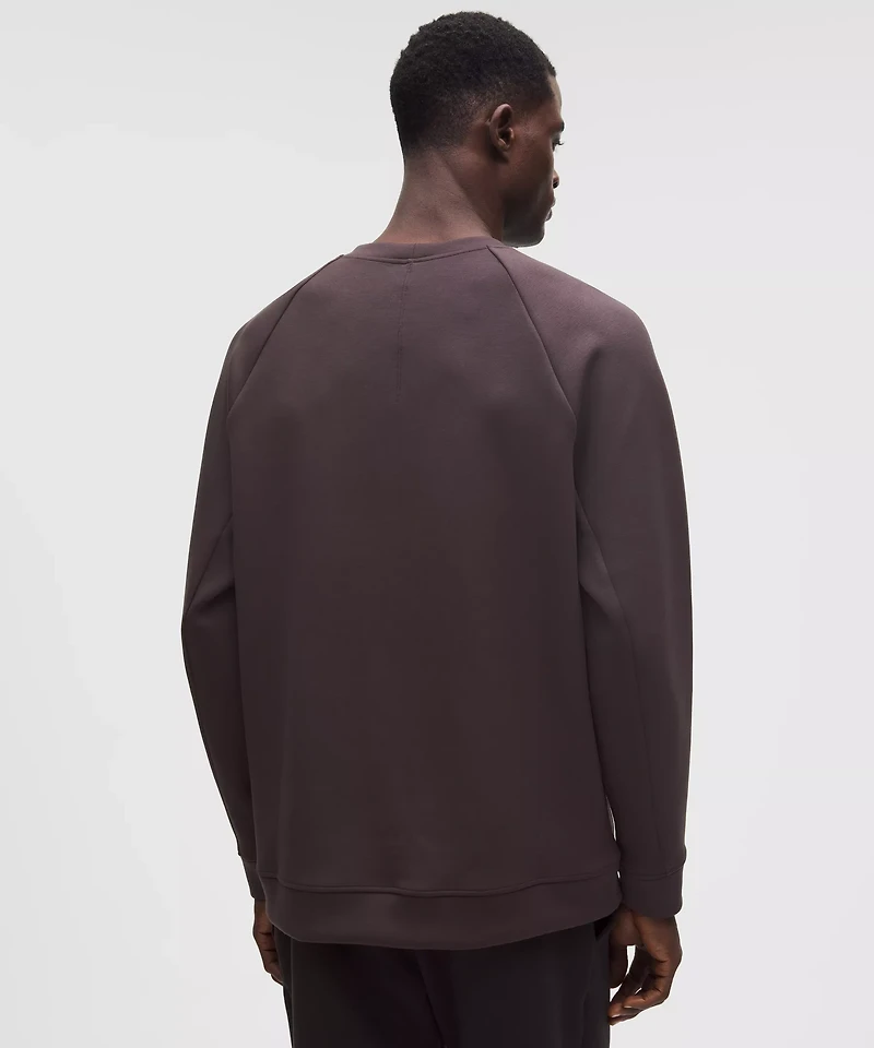 Smooth Spacer Classic-Fit Crew