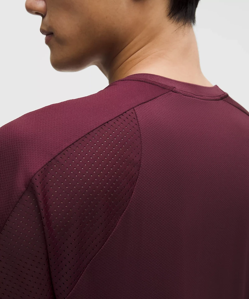 UV-Protective Mesh Panelled Tennis Shirt