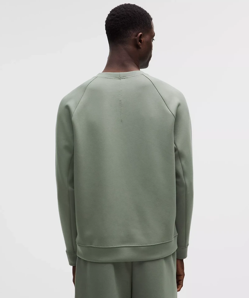 Smooth Spacer Classic-Fit Crew