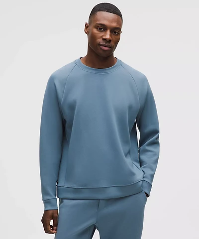 Smooth Spacer Classic-Fit Crew