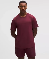 Men's Fast and Free Short-Sleeve Shirt *Perforated Stripe