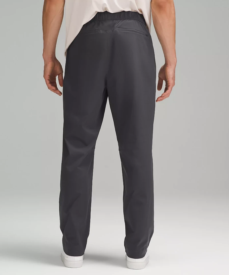 Relaxed-Fit Back Pocket Pant 30”L | Men's Joggers