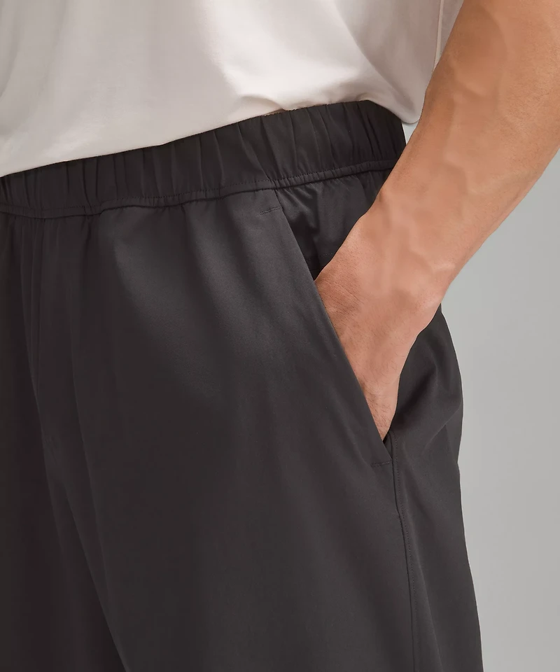 Relaxed-Fit Back Pocket Pant 30”L | Men's Joggers