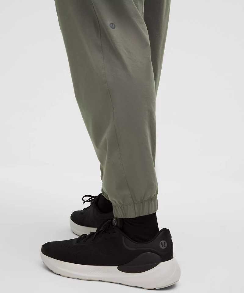 Zeroed Classic-Fit Cargo Jogger *Regular | Men's Joggers