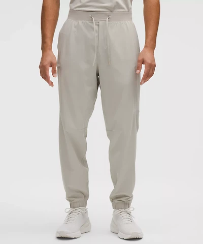 Zeroed Classic-Fit Cargo Jogger *Regular | Men's Joggers