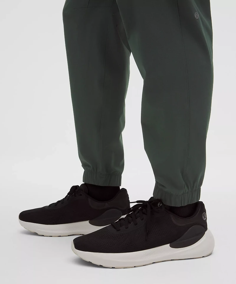Zeroed Classic-Fit Cargo Jogger *Regular | Men's Joggers