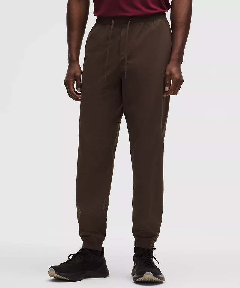 Zeroed Classic-Fit Cargo Jogger *Regular