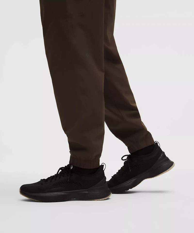 Zeroed Classic-Fit Cargo Jogger *Regular