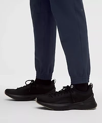 License to Train Textured Jogger *Regular