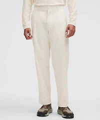 Woven Classic-Fit Pleated Trouser *Regular | Men's Trousers