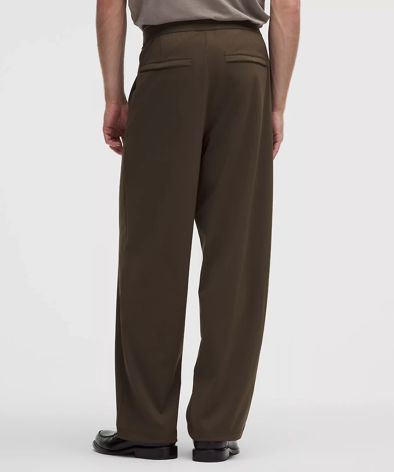 Men's Daydrift Relaxed-Fit Pleated Trouser *Regular