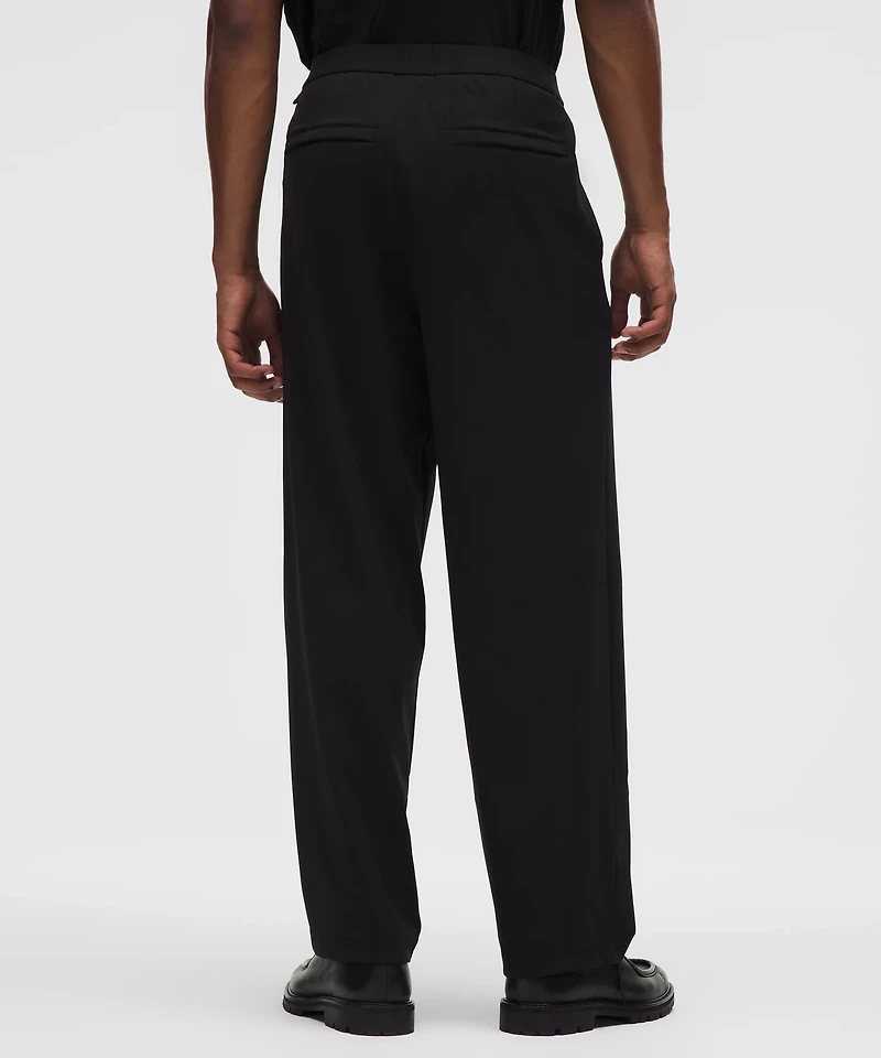 Men's Daydrift Relaxed-Fit Pleated Trouser *Shorter
