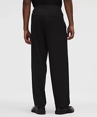 Men's Daydrift Relaxed-Fit Pleated Trouser *Shorter