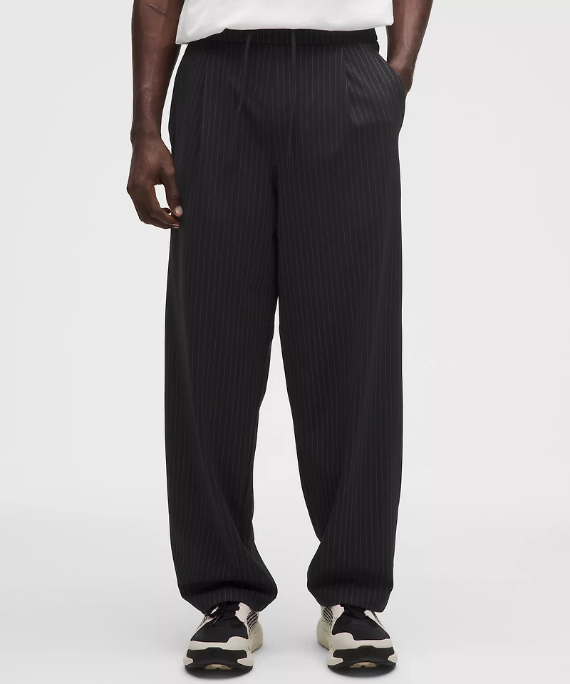 Men's Daydrift Relaxed-Fit Pleated Trouser *Regular
