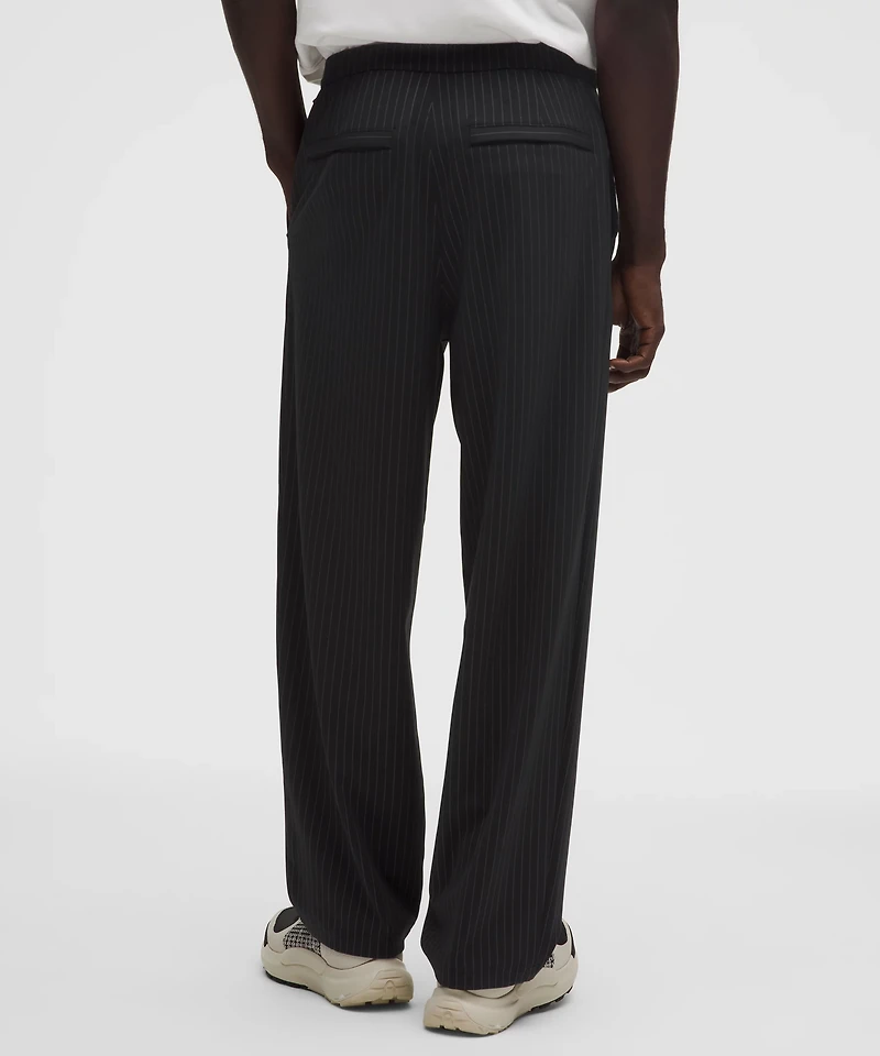 Men's Daydrift Relaxed-Fit Pleated Trouser *Regular
