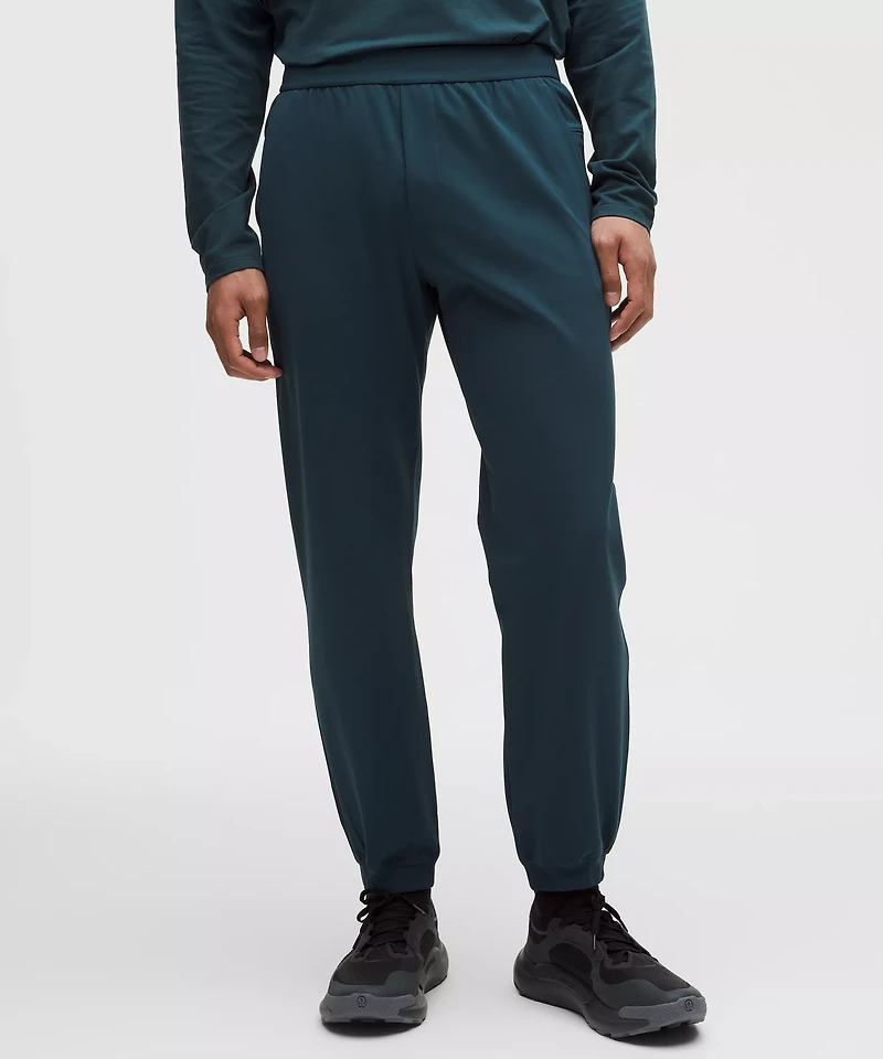 Sojourn Jogger *Regular