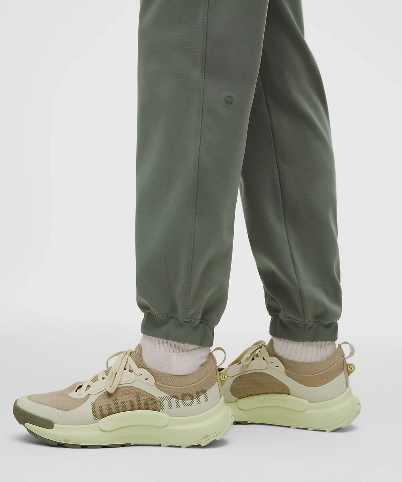 Sojourn Jogger *Regular