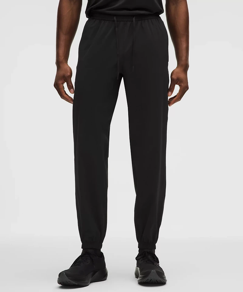 Perforated Running Pant *Regular