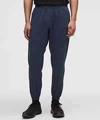 Perforated Running Pant *Regular