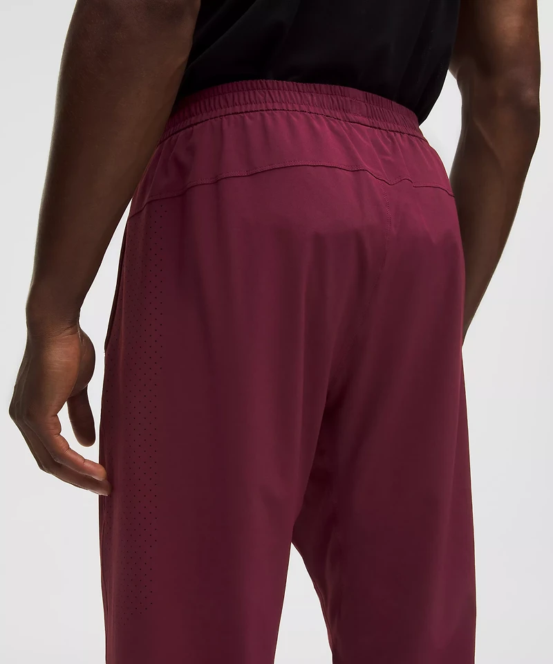 Perforated Running Pant *Regular