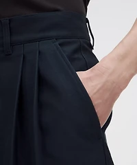 Utilitech Twill Relaxed-Fit Pleated Trouser