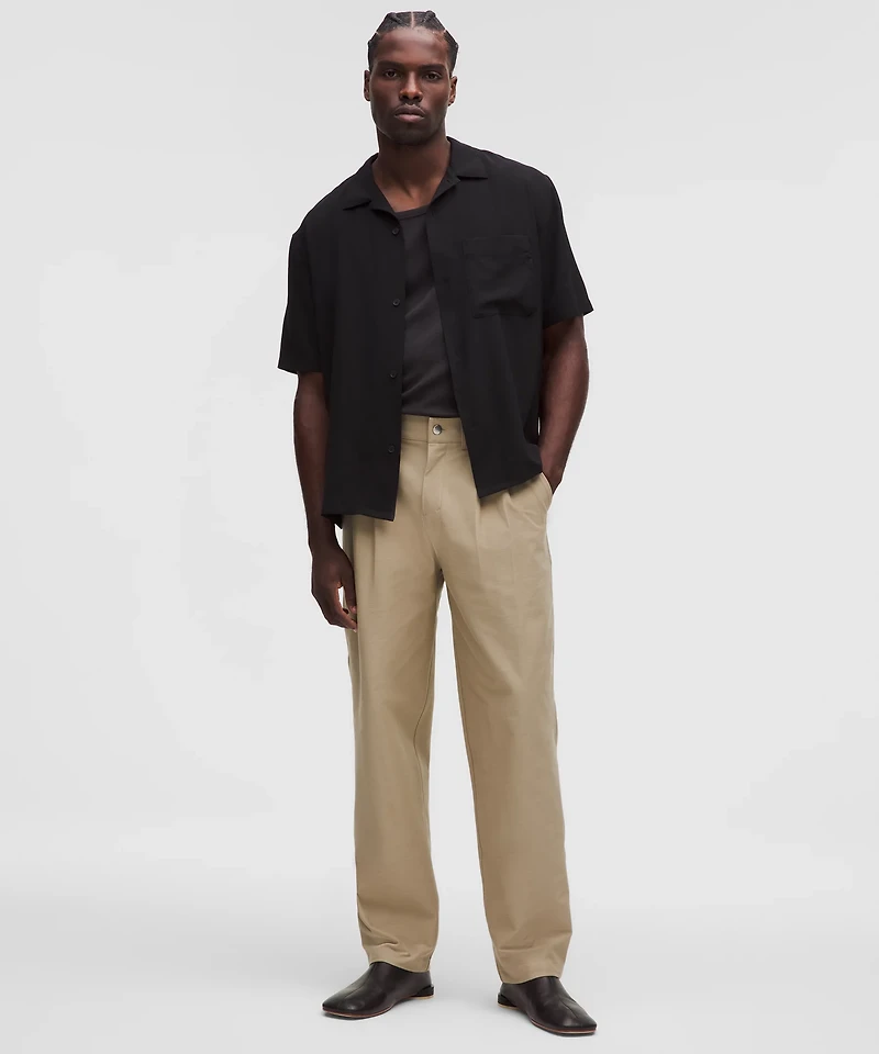 Utilitech Twill Relaxed-Fit Pleated Trouser