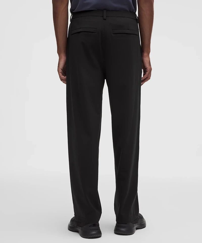 Men's Daydrift Relaxed-Fit Pleated Trouser *Shorter