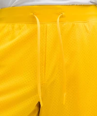 Double-Layered Mesh Linerless Short 7" | Men's Shorts