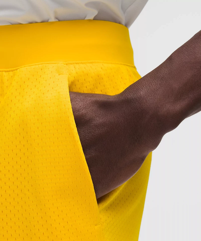 Double-Layered Mesh Linerless Short 7" | Men's Shorts