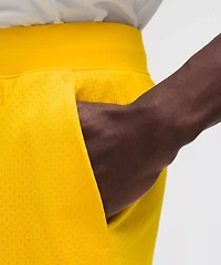 Double-Layered Mesh Linerless Short 7" | Men's Shorts