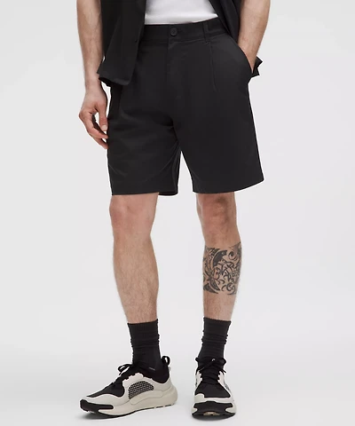 Woven Relaxed-Fit Pleated Short 8" | Men's Shorts