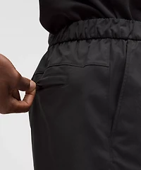 Woven Pintuck Pull-On Short 8" | Men's Shorts