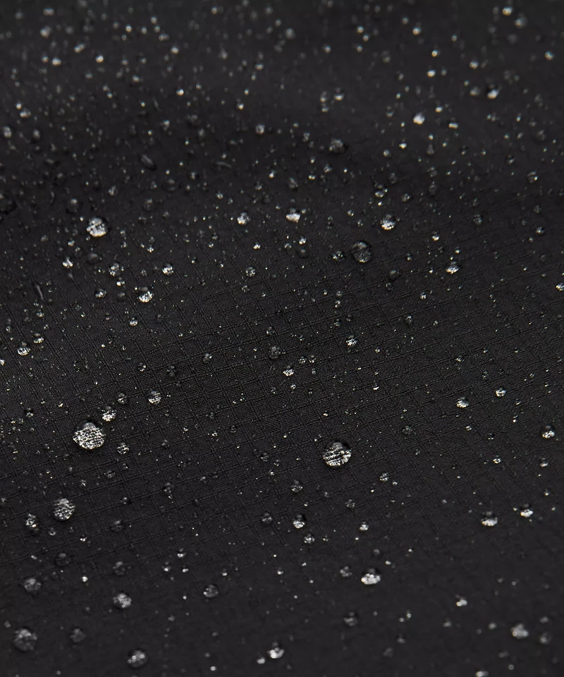 Zero Tucks Relaxed-Fit Short 8"