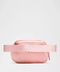 Everywhere Belt Bag 1L