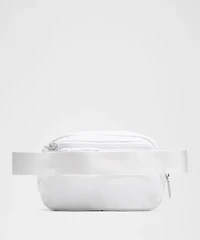 Everywhere Belt Bag 1L