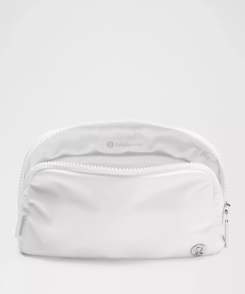 Everywhere Belt Bag 1L