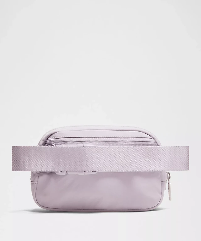 Everywhere Belt Bag 1L