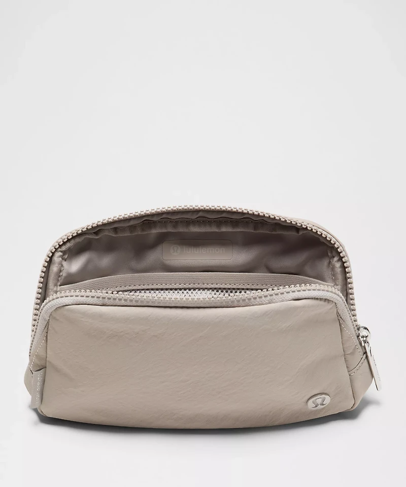Everywhere Belt Bag 1L