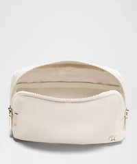 Everywhere Belt Bag Large with Long Strap 2L