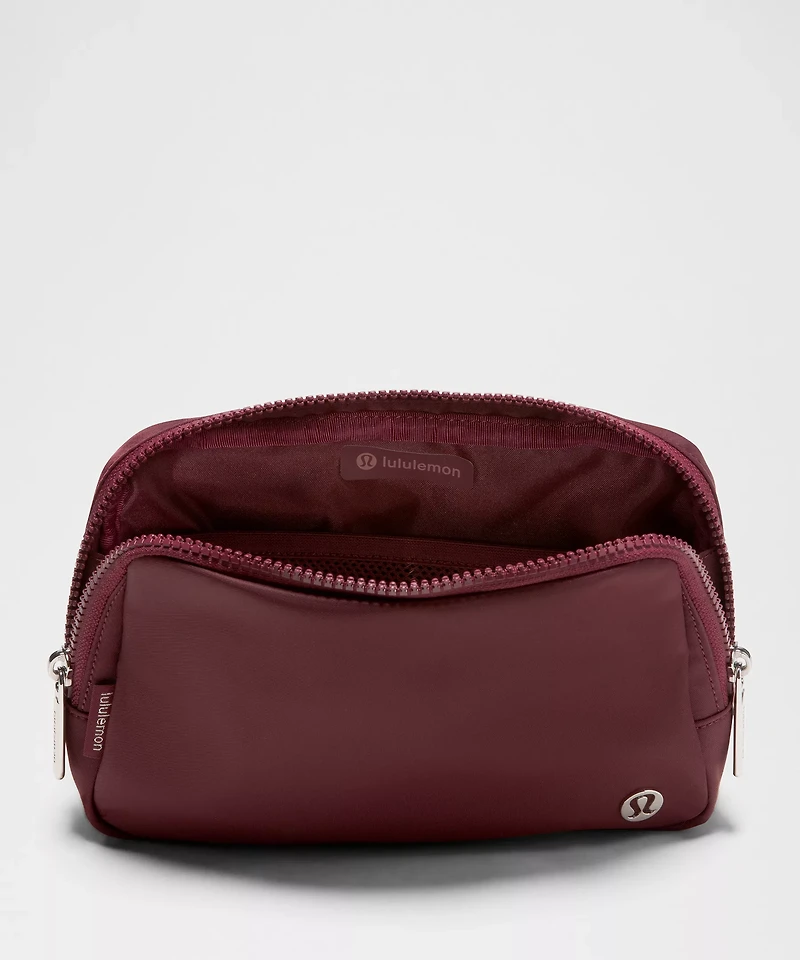 Everywhere Belt Bag Large with Long Strap 2L