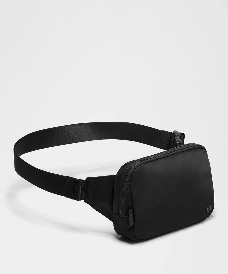 Everywhere Belt Bag Large with Long Strap 2L