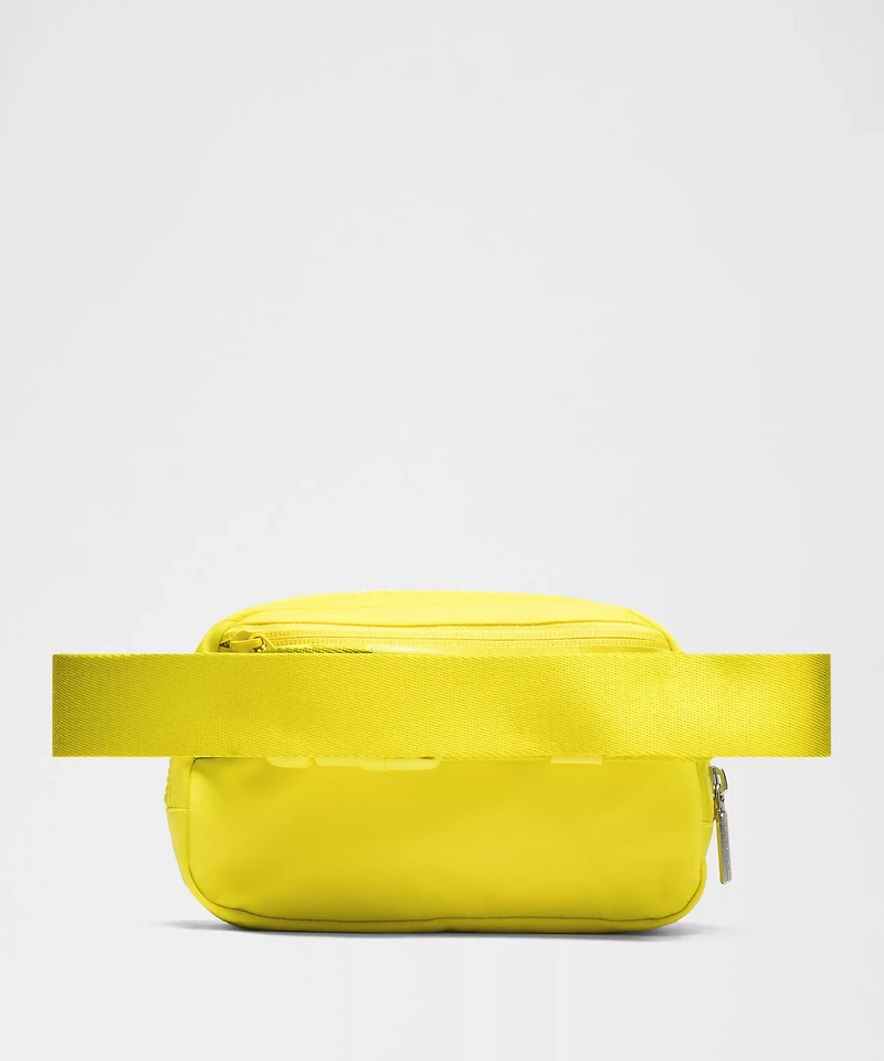 Everywhere Belt Bag with Long Strap 1L