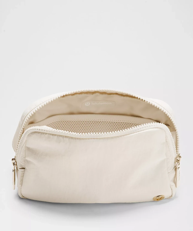 Everywhere Belt Bag Large with Long Strap 2L | Men's Bags,Purses,Wallets