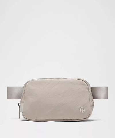 Everywhere Belt Bag with Long Strap 1L