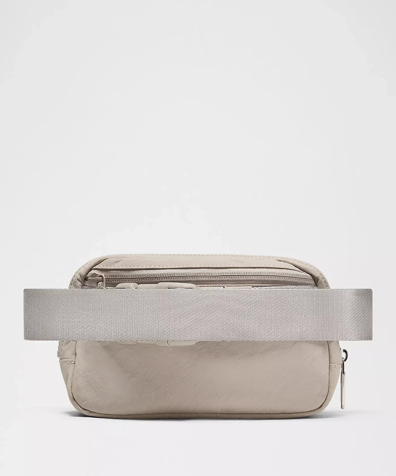 Everywhere Belt Bag with Long Strap 1L