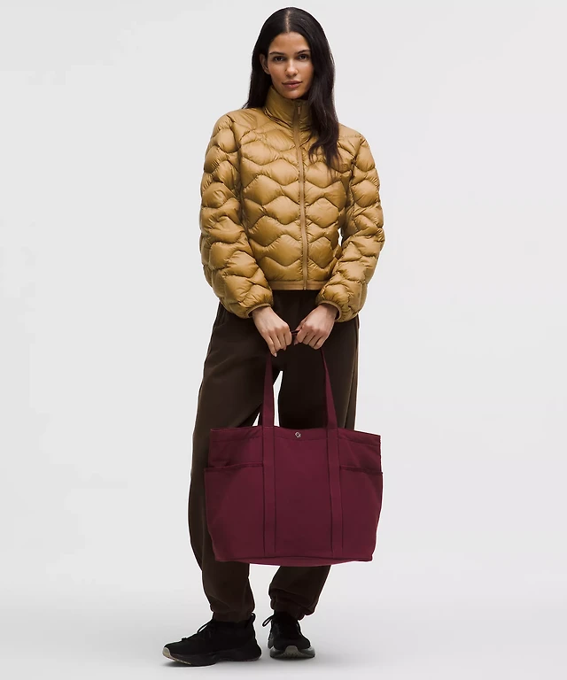 lululemon maroon bag Everywhere Belt 1L Red Merlot 19cm x 5cm x 13cm (7.5 x 2 x 5) Lululemon athletica Daily Multi-Pocket Tote