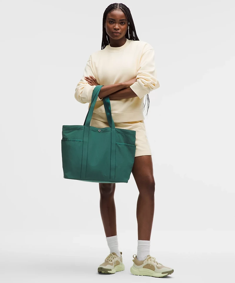 Daily Multi-Pocket Tote Bag 20L